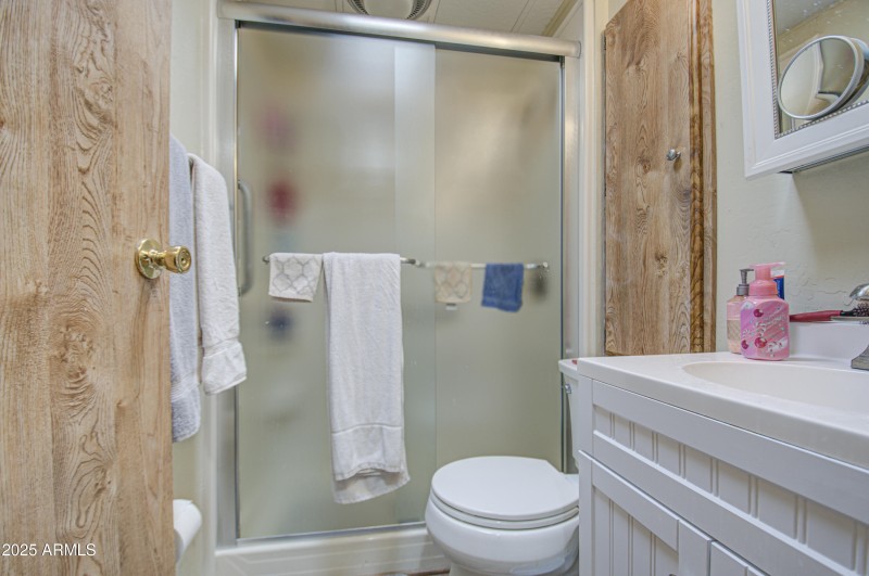Bathroom-pic 2