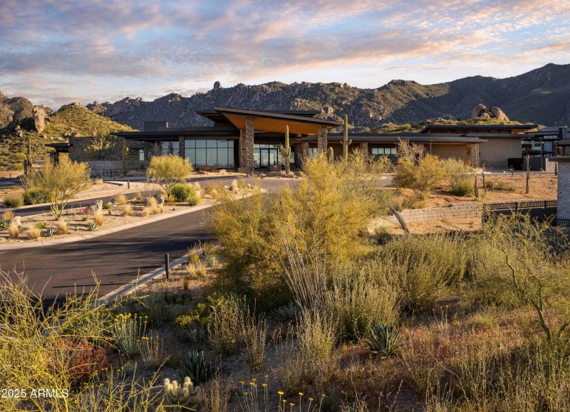 Mountain House Lodge