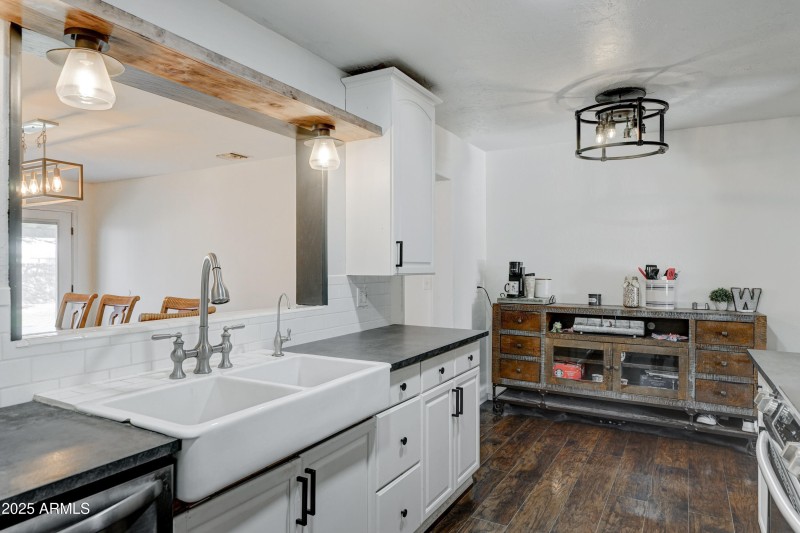 340 W Lindbergh-7