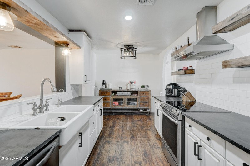 340 W Lindbergh-9
