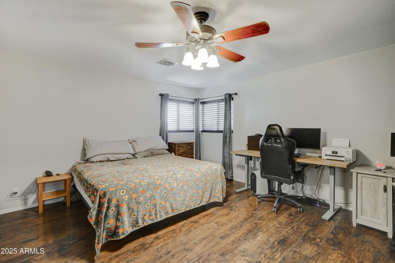 340 W Lindbergh-16
