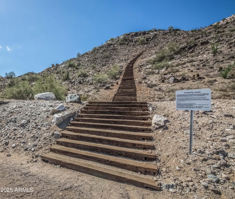 VictoryStairs2