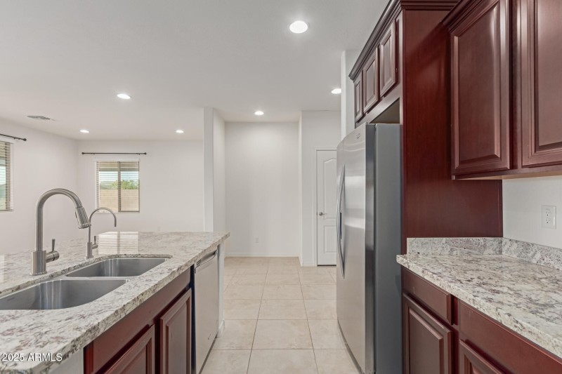 07 Kitchen
