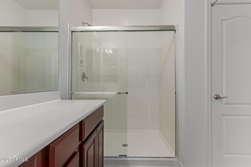 17 Master Bathroom