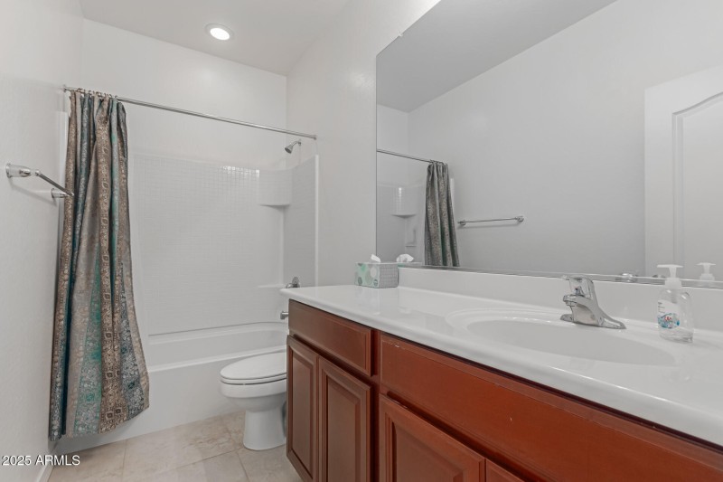 21 Bathroom 2