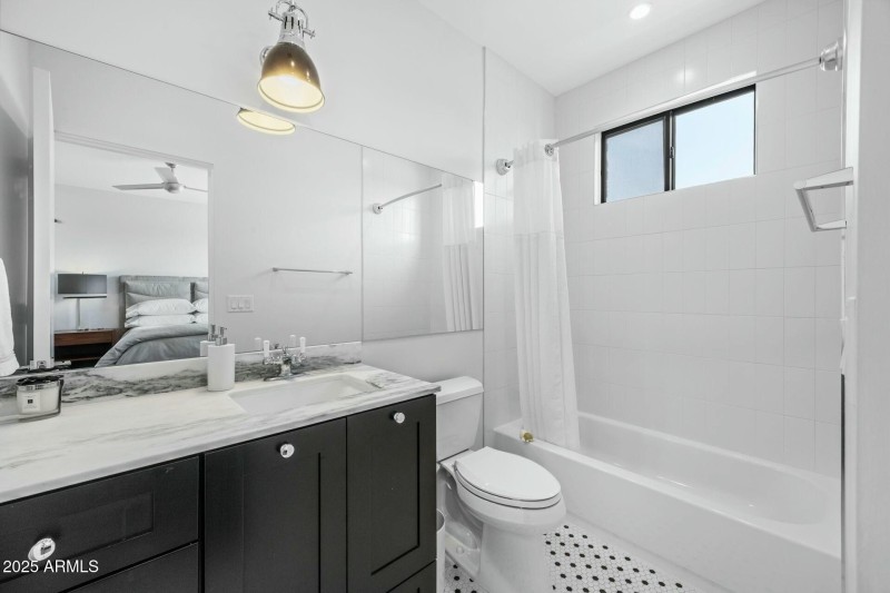 En Suite Bathroom