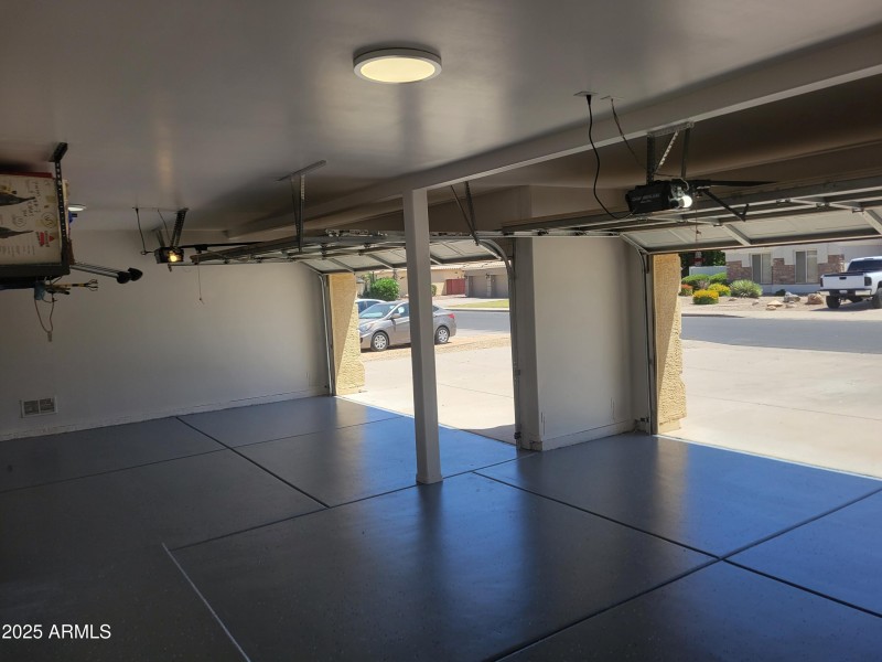 Garage 2