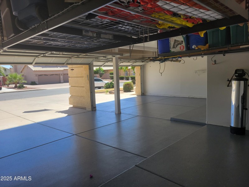 Victor Garage 1
