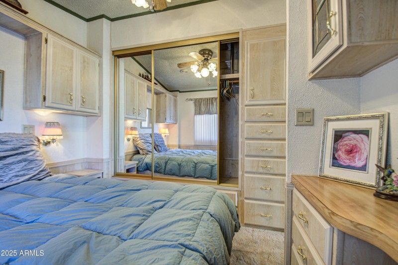 Bedroom-pic 2