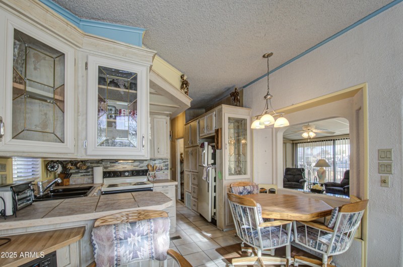 Kitchen 5