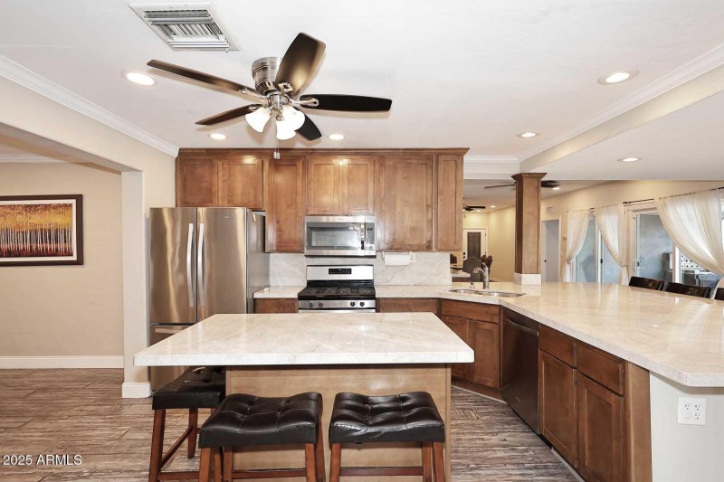 Kitchen-Island