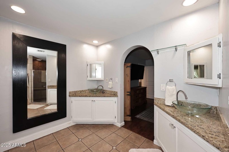 Primary Bath (1)