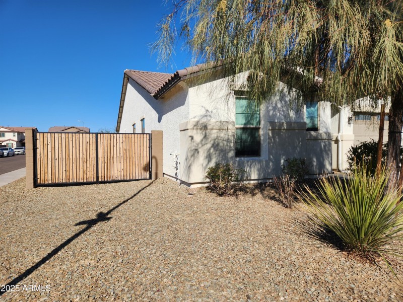 RV gate