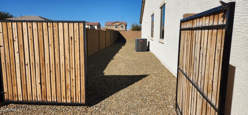 RV gate side yard