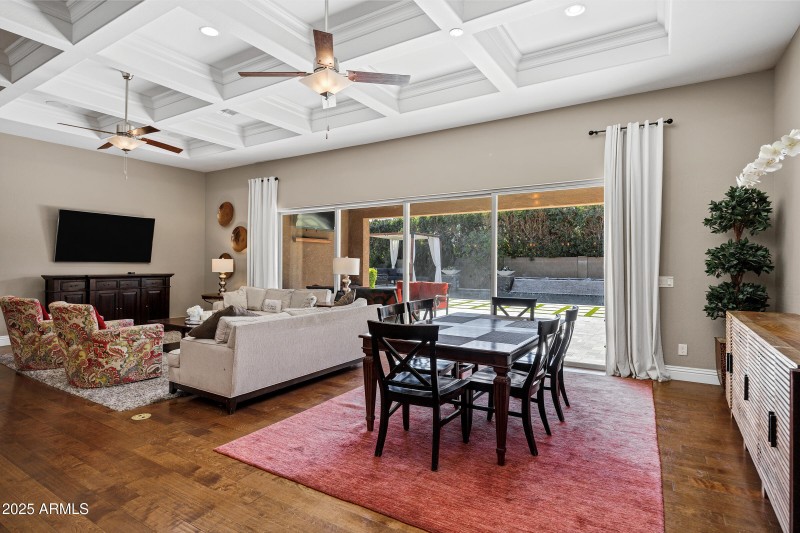 1783 E Desert Broom Pl-16
