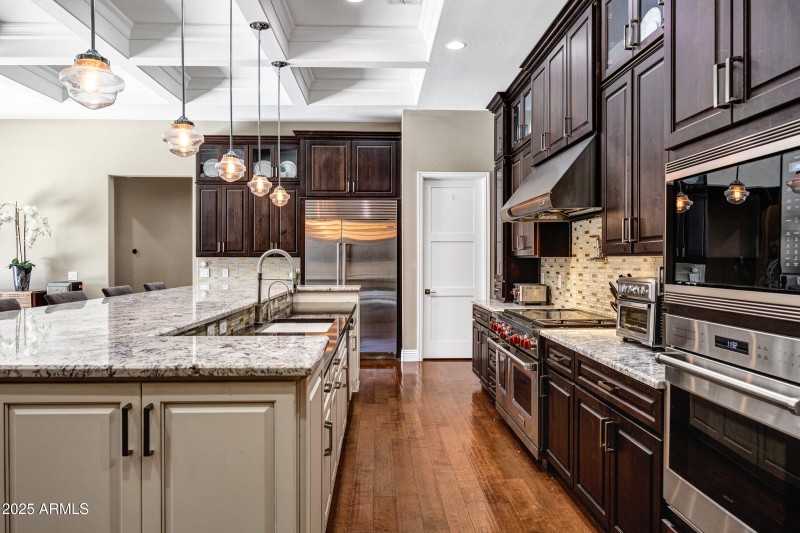 1783 E Desert Broom Pl-10
