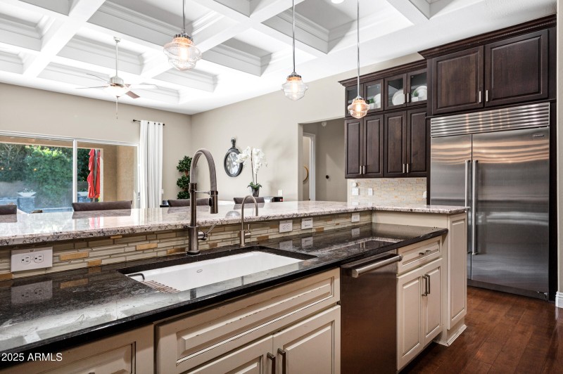 1783 E Desert Broom Pl-13