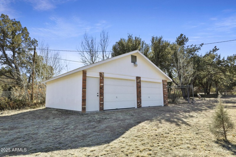 2 Car Detached Garage/Work Shop