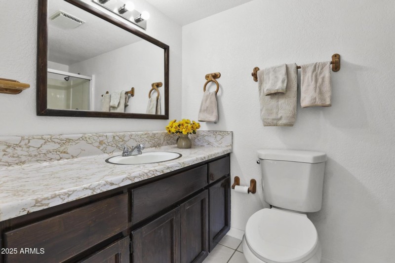 Office/Guest Bath