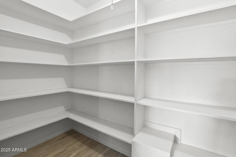 Walk-in Pantry