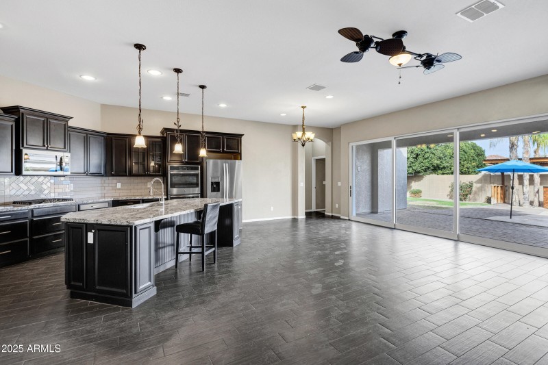 22174 E Creekside Dr-8