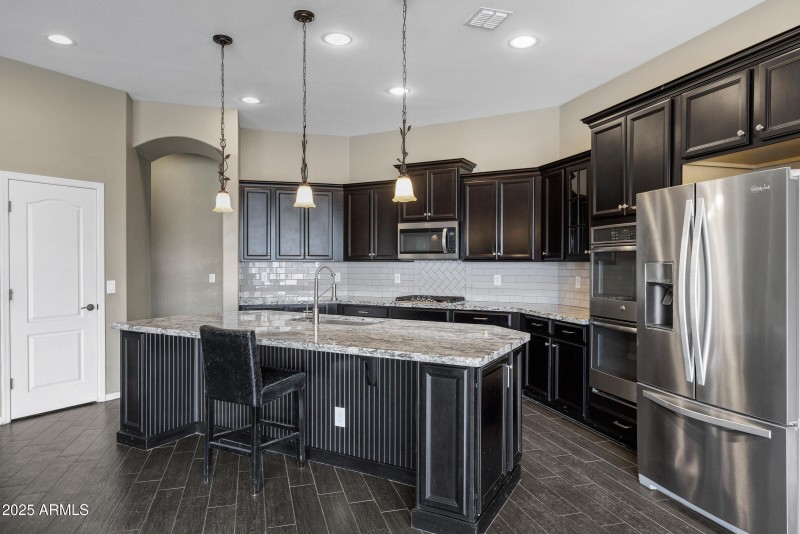 22174 E Creekside Dr-12