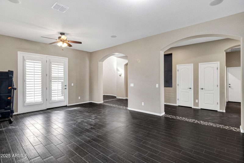 22174 E Creekside Dr-26