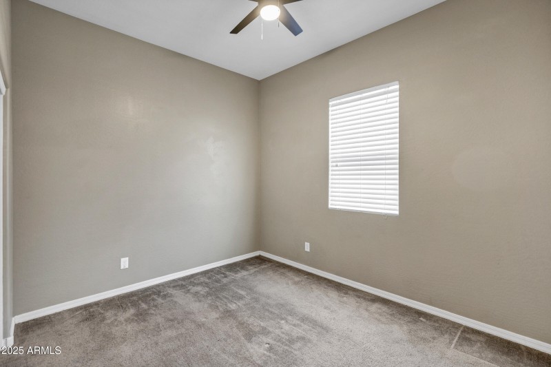 22174 E Creekside Dr-30