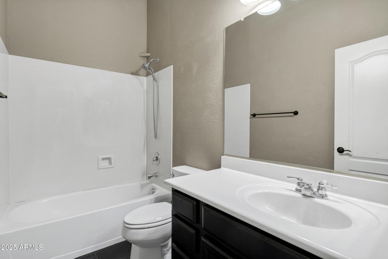 22174 E Creekside Dr-31