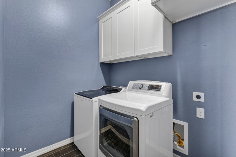 22174 E Creekside Dr-33