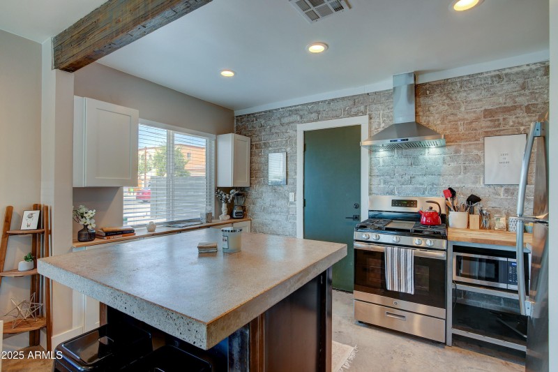 Turney Ave-08