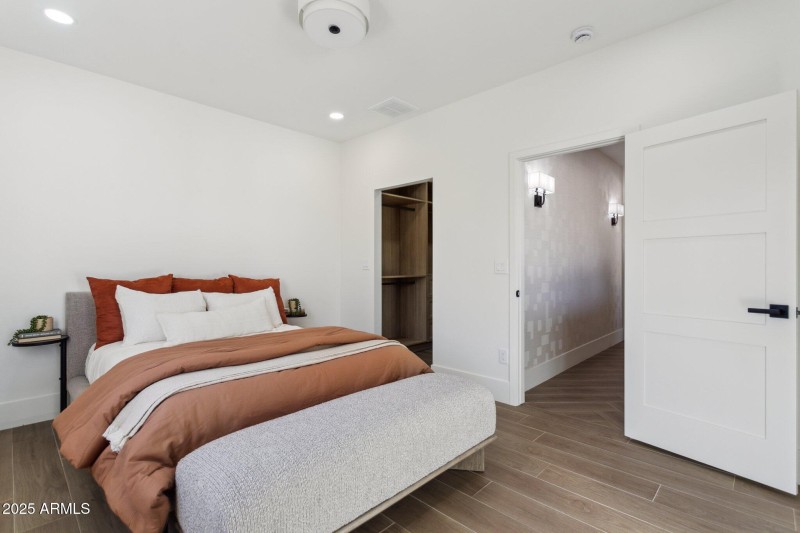 Ensuite guest wing