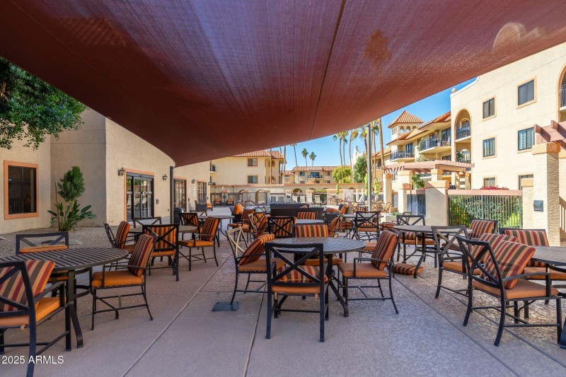 10330 W Thunderbird Blvd APT C119 - 24