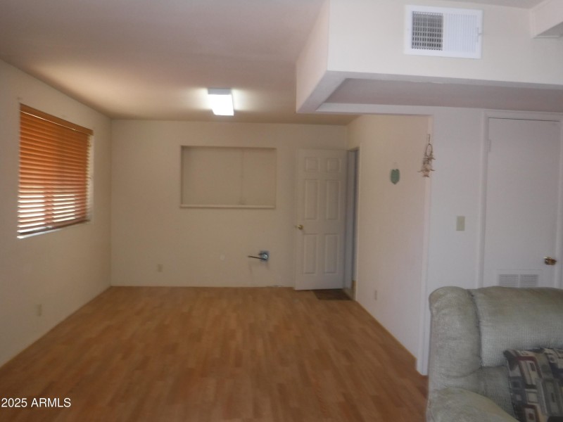 add wall 3rd bedroom