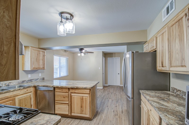 Kitchen 8