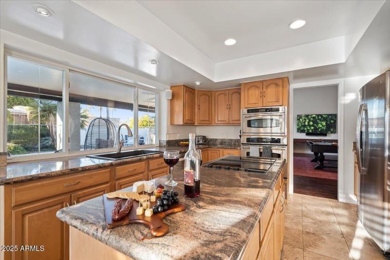 19-12_AustinDSC01131