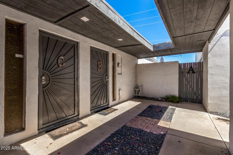 0004-04 - Indian School