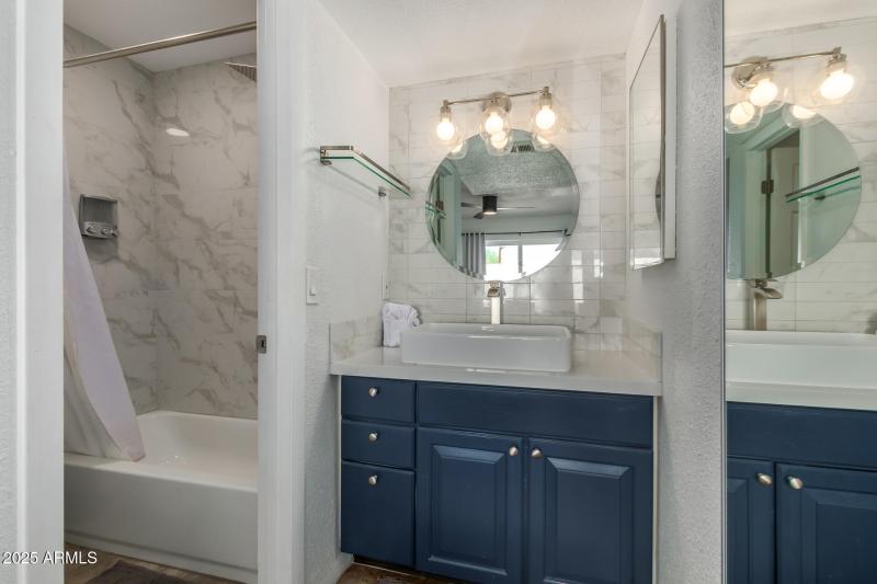 0023-23 - Indian School