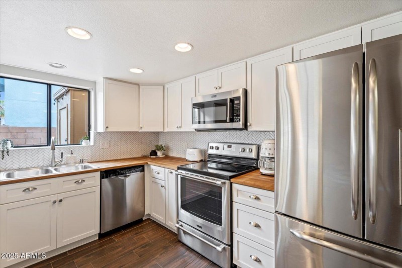 Stainless Appliances