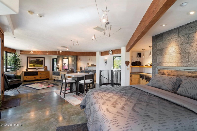 Guest House