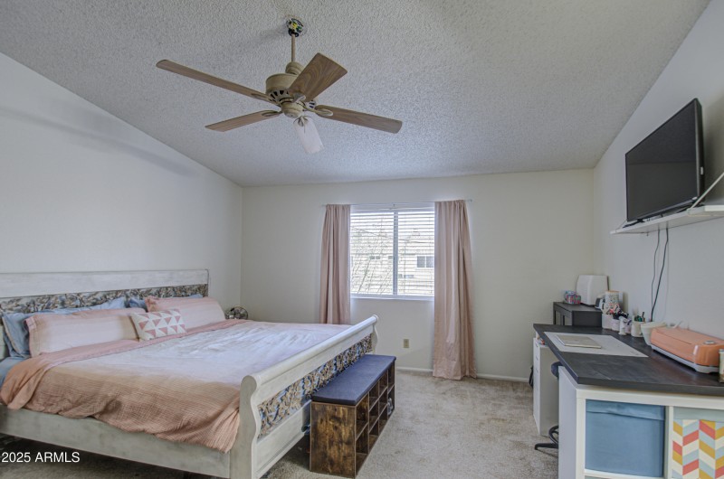 Bedroom 1-pic 1