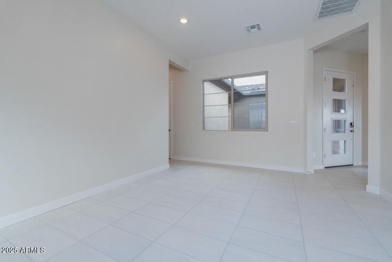 Tri Pointe Blossom Rock 500 - Game Room-