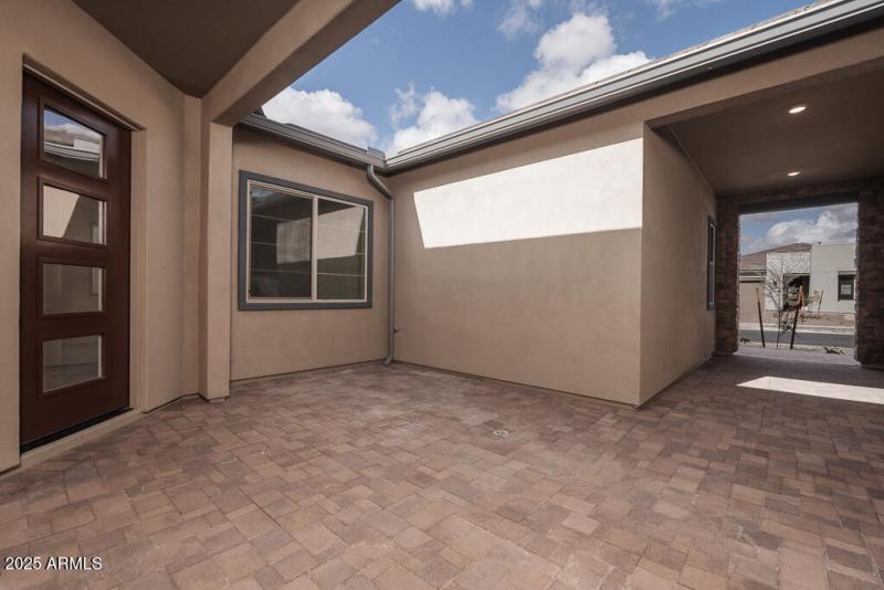 Tri Pointe Blossom Rock 500 - Porch Outd