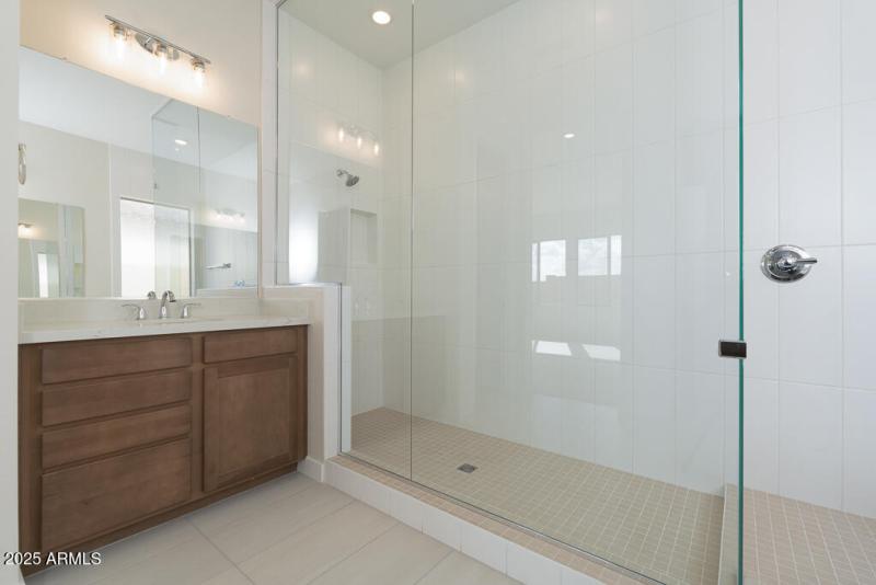 Tri Pointe Blossom Rock 500 - Primary Ba