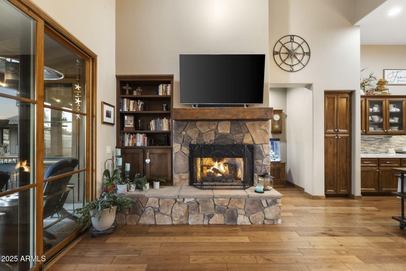 22-Living Room_5