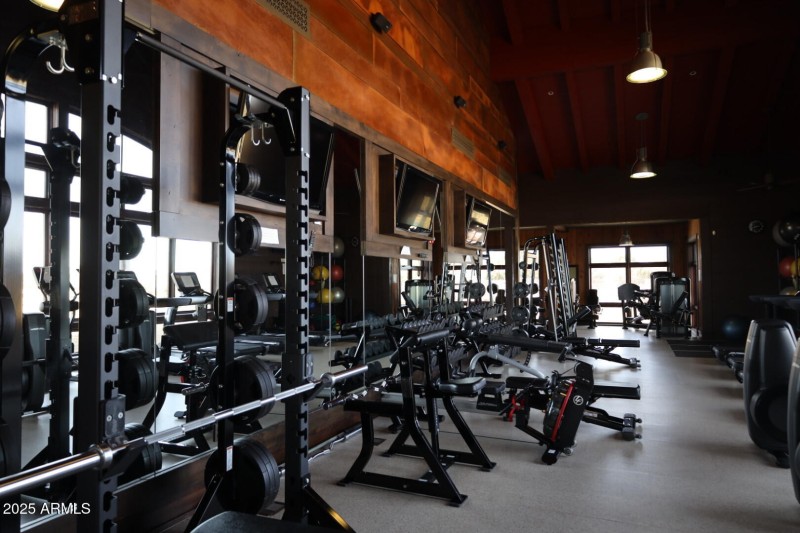 9_Fitness Center