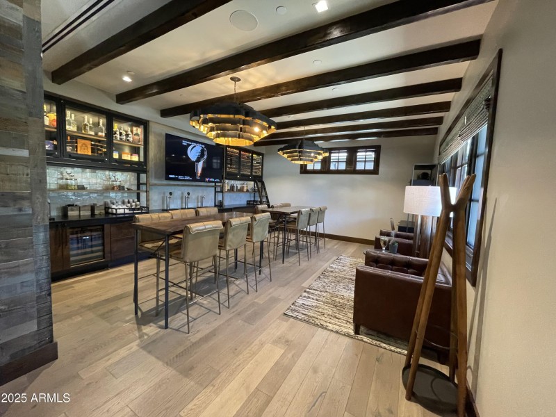11_Members Lounge