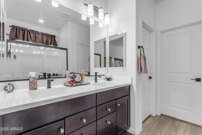 Double Sinks Master Bath