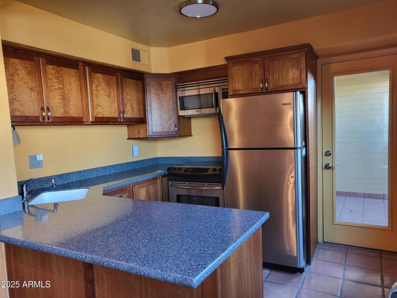 GRANITE COUNTERS