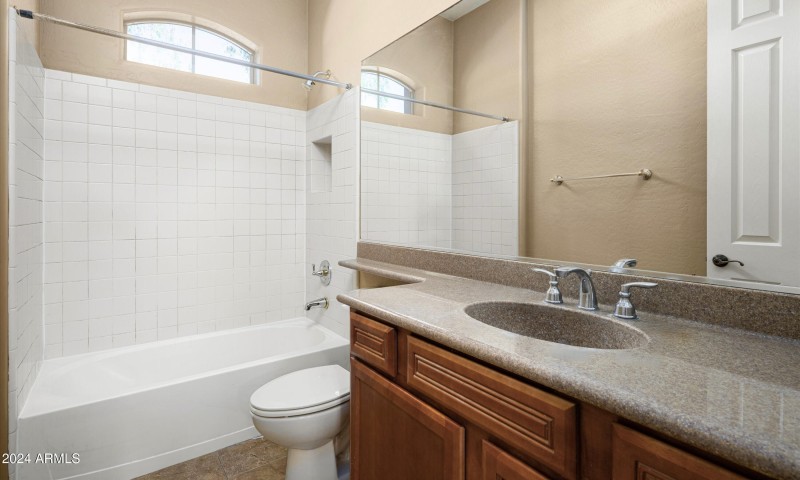 Full Bath 3 (Ensuite)